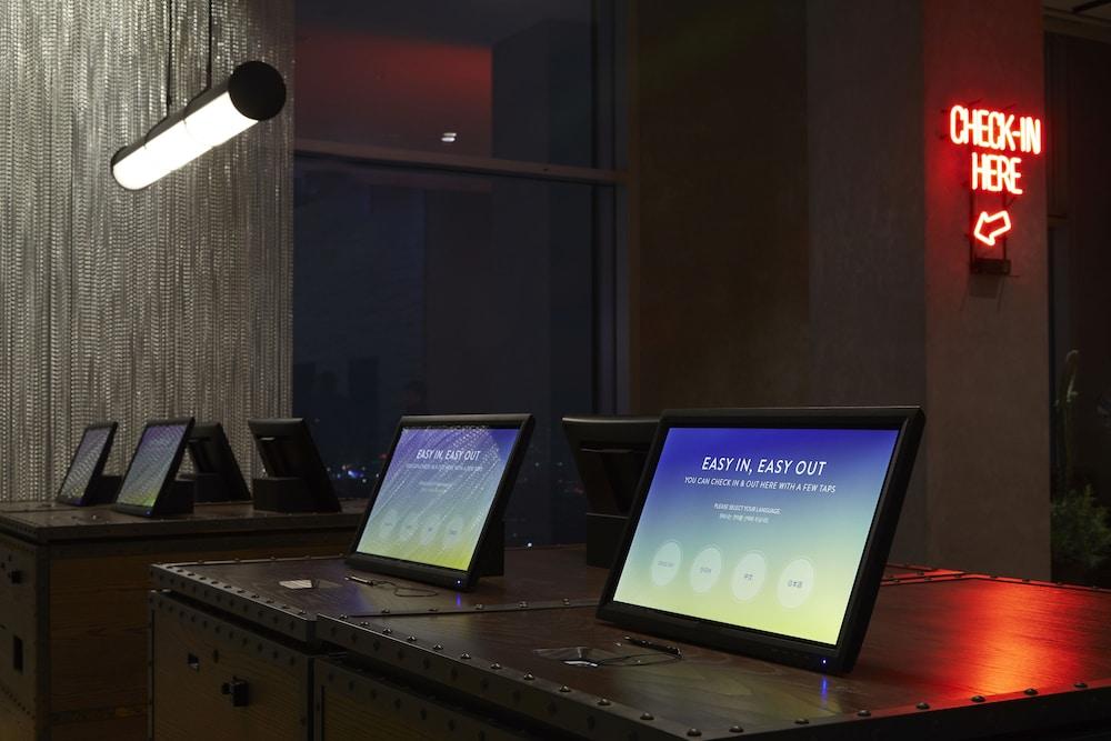 L7 HONGDAE by LOTTE HOTELS Check-in/Check-out Kiosk
