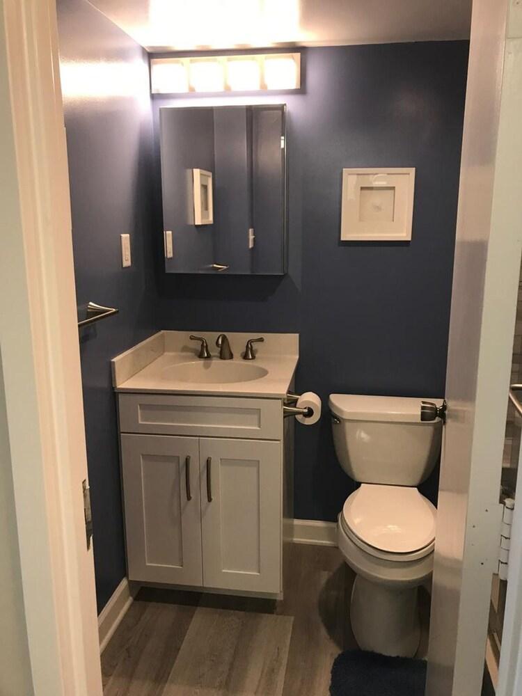 هينلوبين يونيت 712 باي لونج آند فوستر حمام