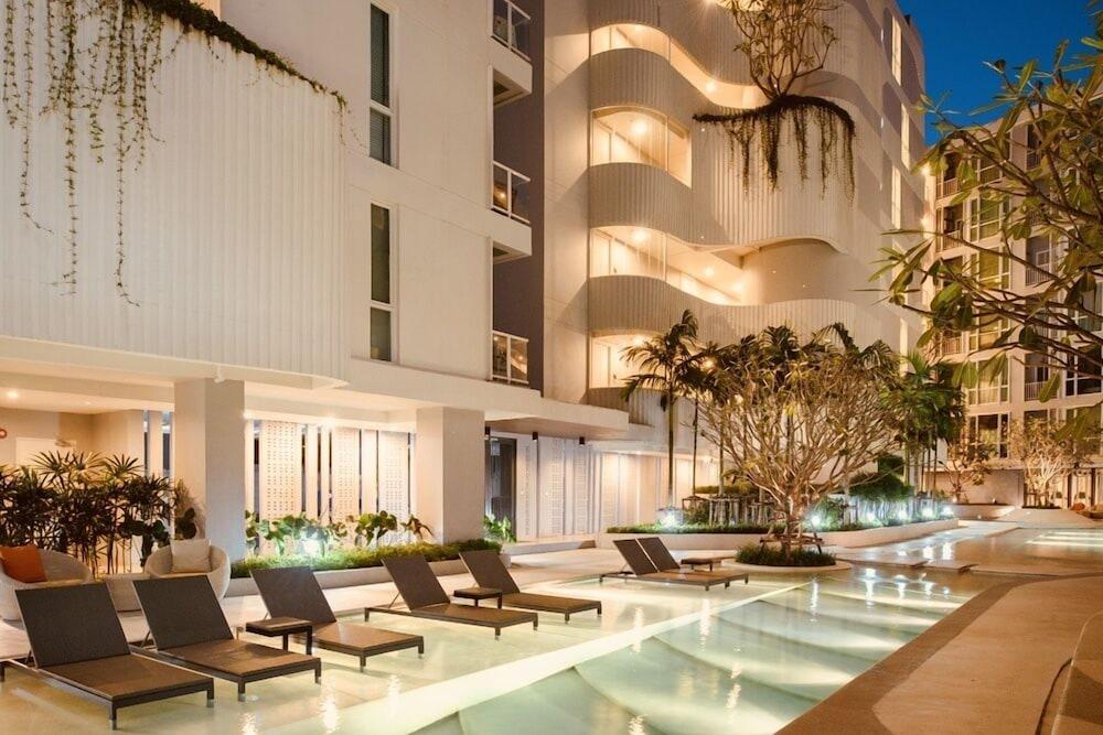 ذا بيز داون تاون كوندو باي جوي سطح مشمس