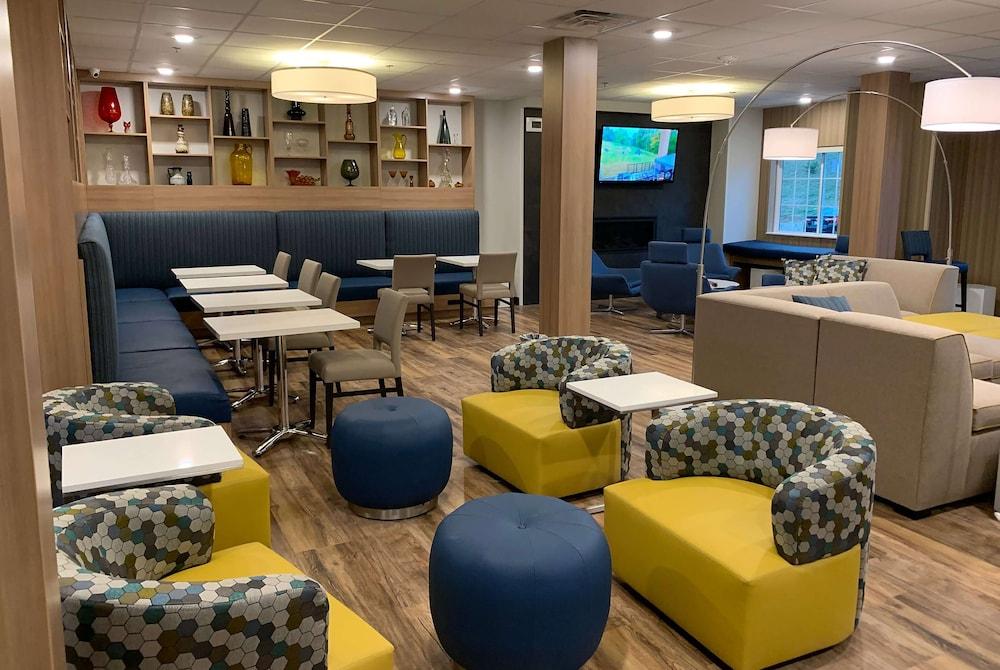 ميكروتيل إن آند سويتس باي ويندام وودلاند بارك الردهة