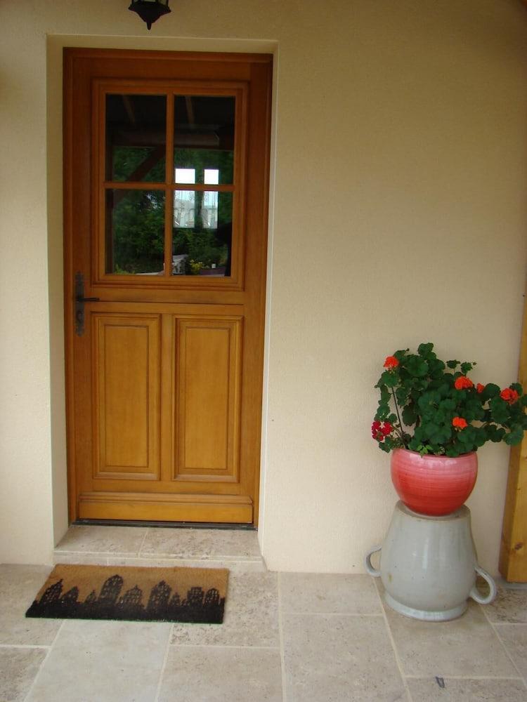 Chambres sous les vignes du Buttois Exterior