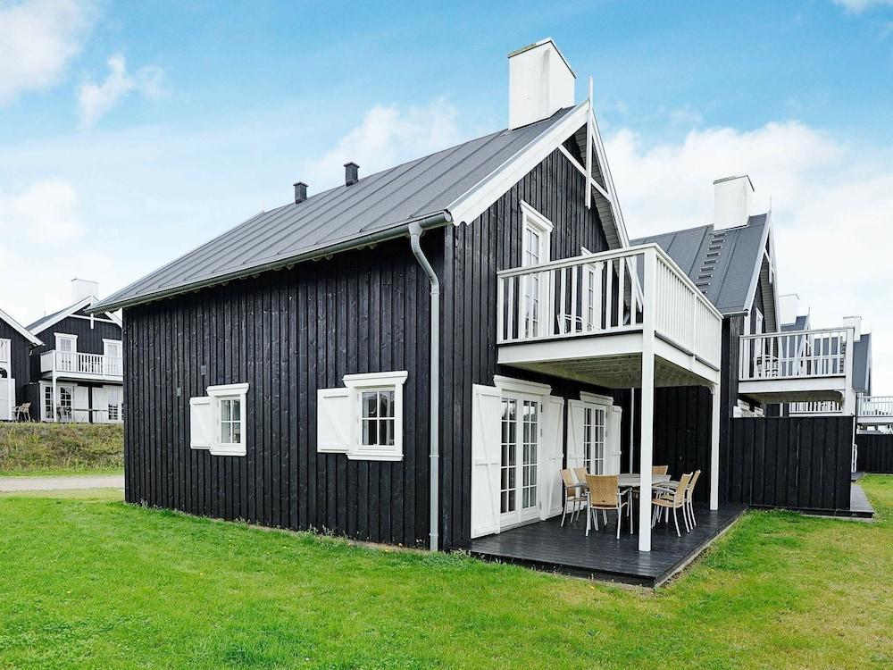 كابتيفاتينج هوليداي هوم إن جيرن ويذ سونا المنطقة الخارجية