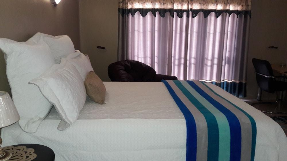 آليموب لودج إن بيد آند بريكفست الصورة الأساسية