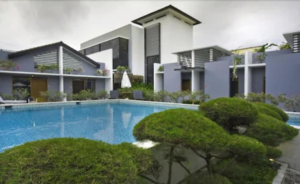 ذا هارموني هوتل سيمينياك المنطقة المحيطة بالمنشأة