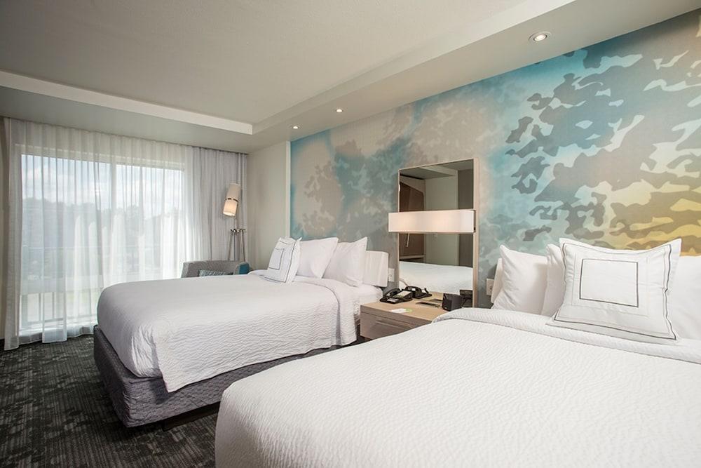 كورتيارد باي ماريوت ألباني كليفتون بارك غرفة