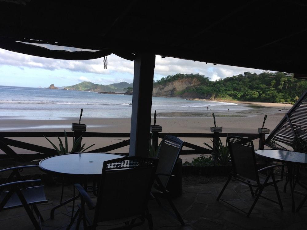 Marsella Beachfront B&B