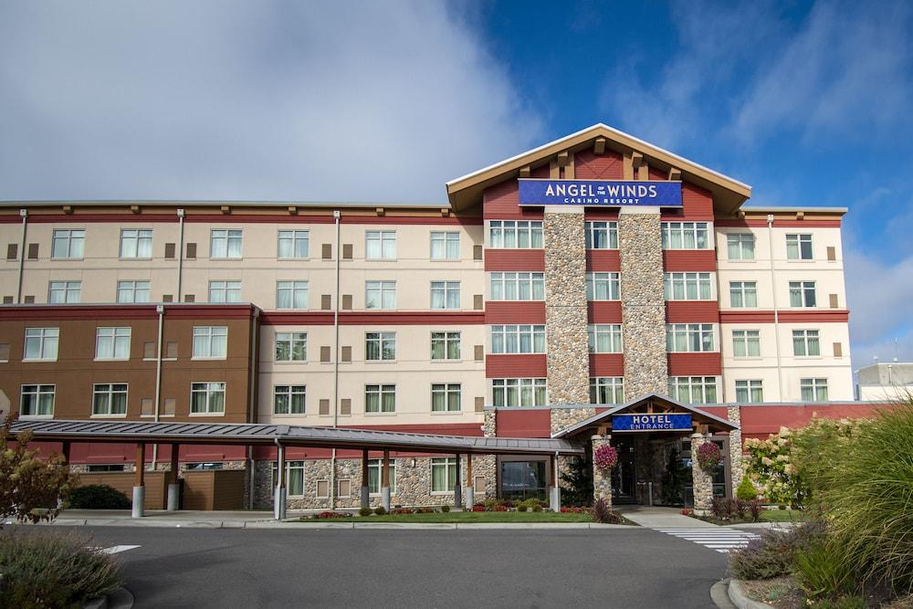 أنجل أوف ذا ويندز كازينو ريزورت