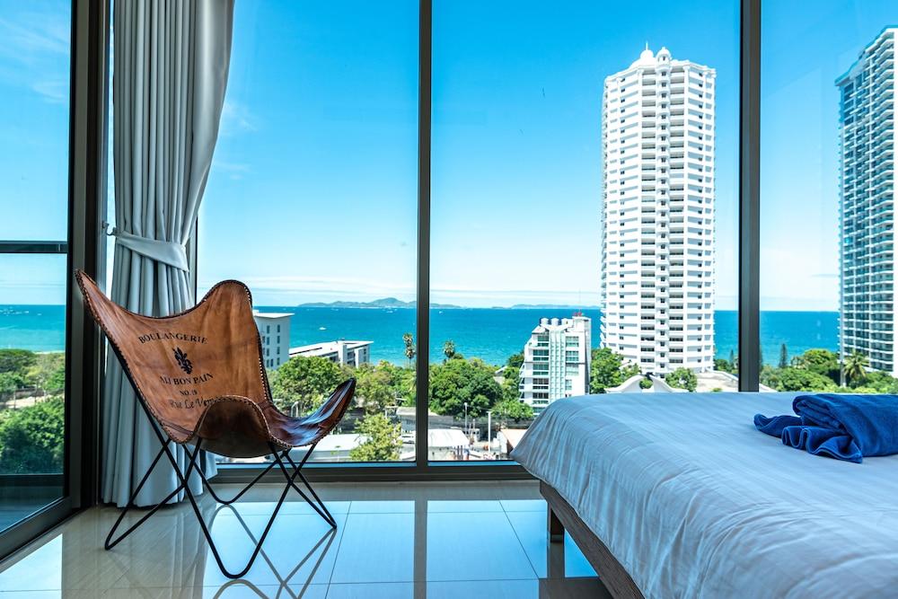The Riviera Wongamat by Pattaya Holiday Featured Image