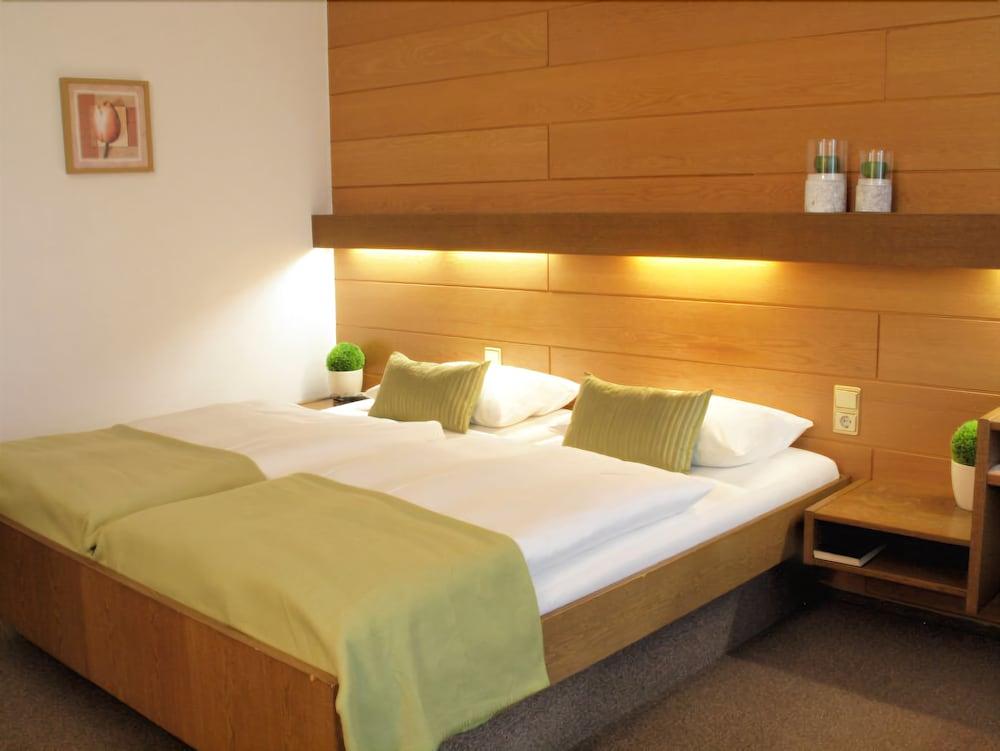 أكزنت هوتل لاندهاوس هينين غرفة ضيافة