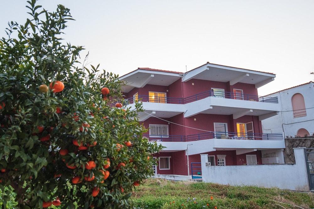 Lykoporia Beach Apartments