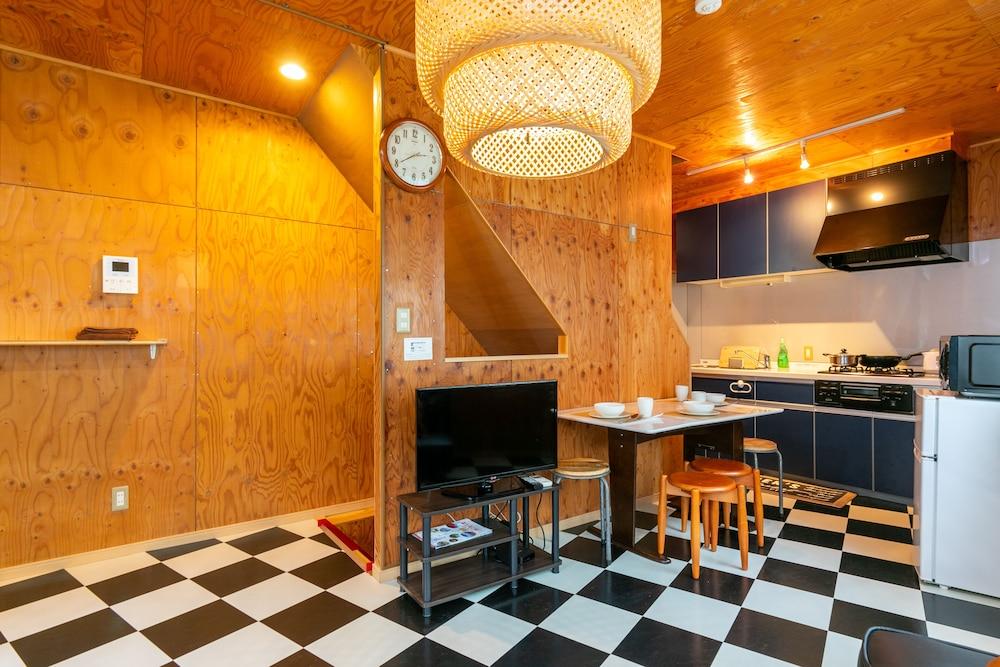 ذا وود فيلا إيكيبوكورو غرفة