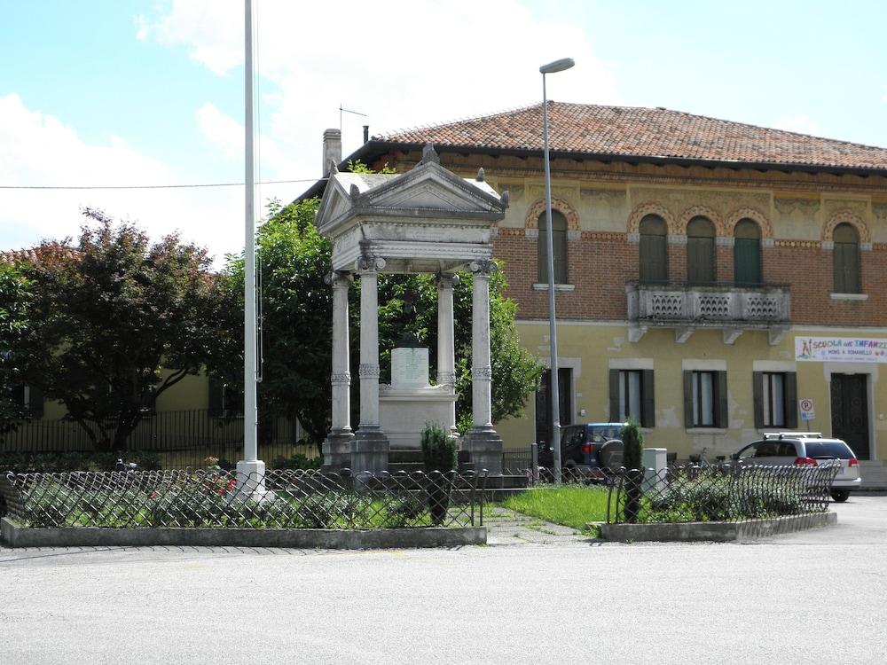 بد آند بريكفاست وايت تشوكليت المنطقة الخارجية