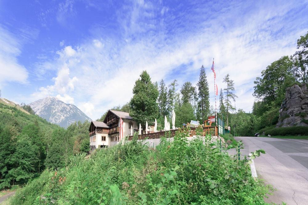 هوتل باس لويغ