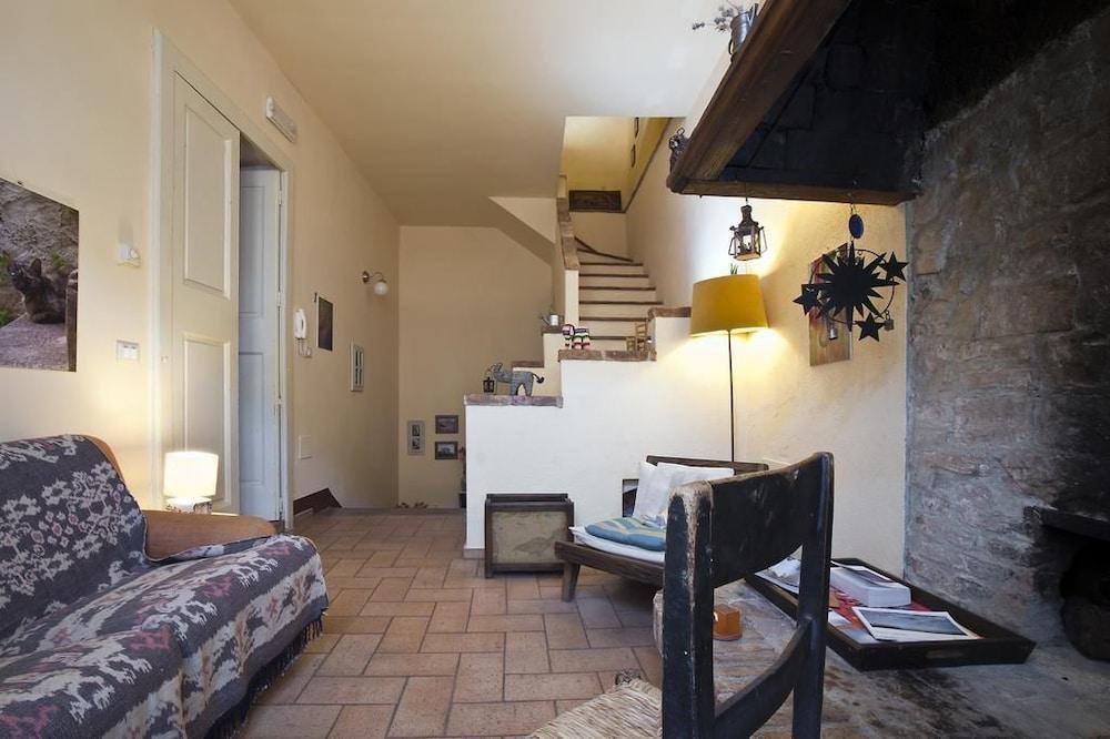 إل كوميجنولو دي صوفيا داخلي