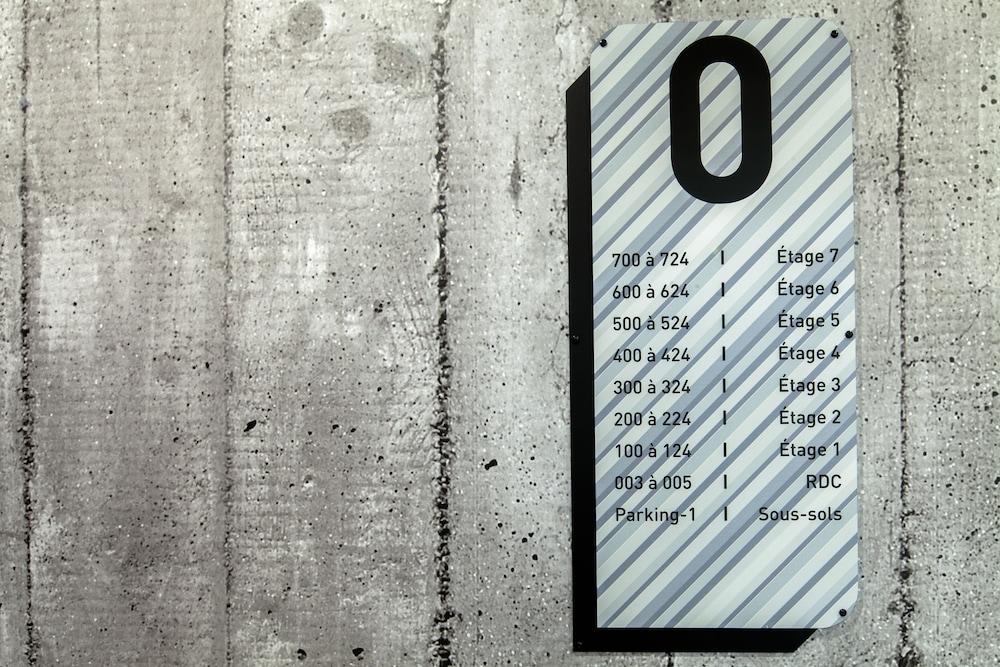 بي آند بي هوتل سيرجي سان كريستوف تفاصيل الفندق من الداخل