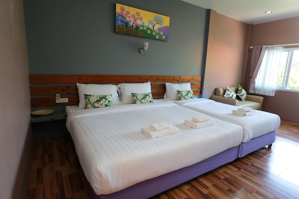 Greenery Resort Koh Tao Room