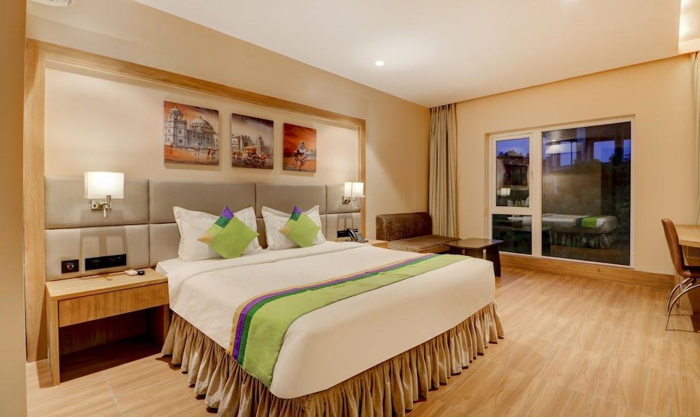 Treebo Radhe Palace, Lake Town Featured Image