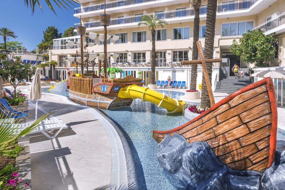 Hotel Oasis Park Splash
