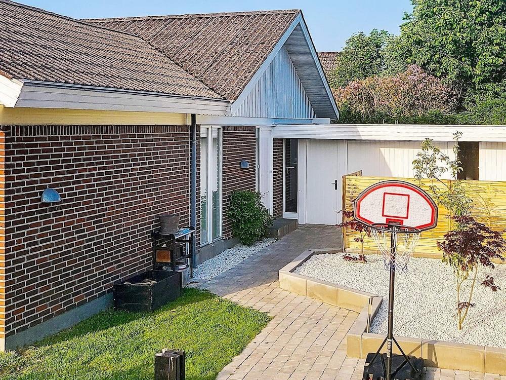 5 بيرسون هوليداي هوم إن أودر المنطقة الخارجية