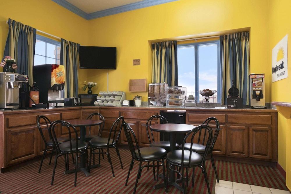 دايز إن باي ويندام ليبرتي/نورث إيست كانساس سيتي أخرى