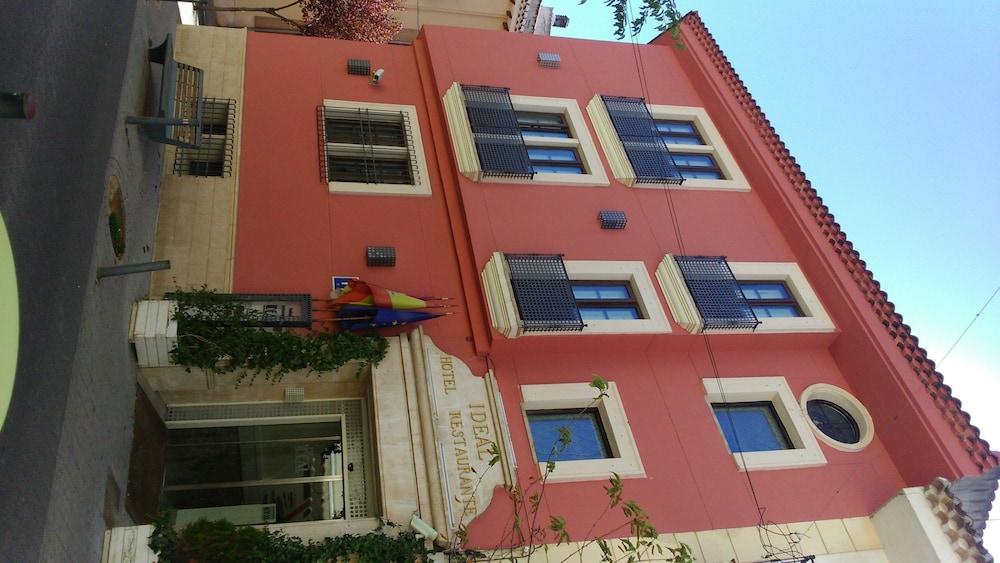 فندق أيديال