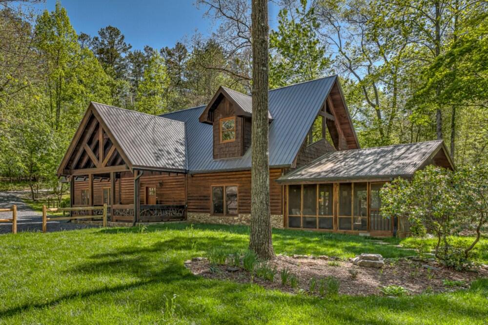 Hooked On Toccoa by Escape to Blue Ridge