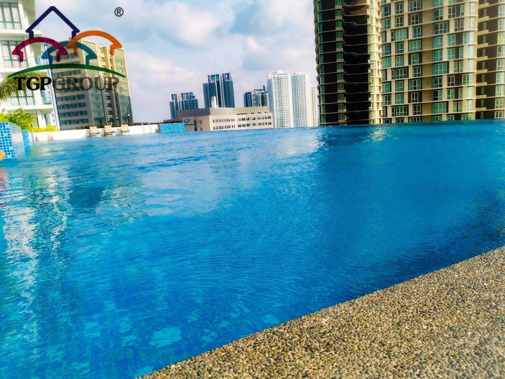 سكاي آند بلو سويتس باي تي جي بي تفاصيل الفندق من الداخل