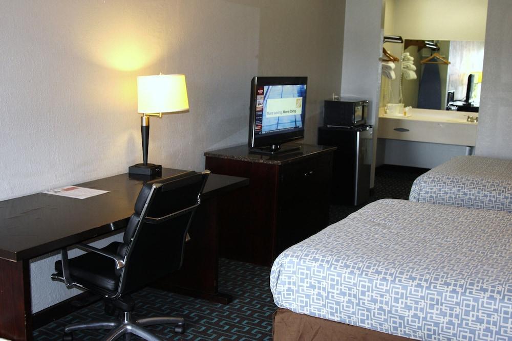 إكسبريس إن آند سويتس تريون غرفة