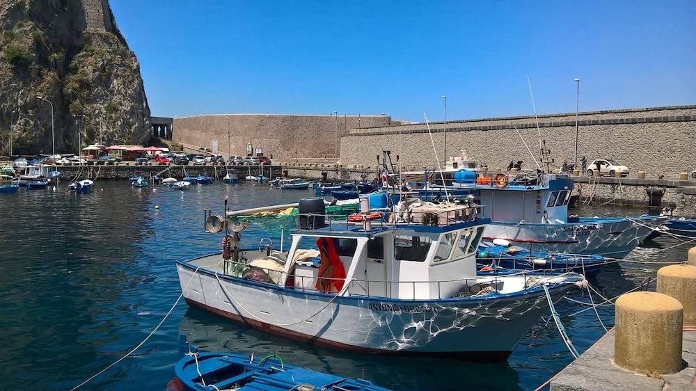 بد آند بريكفاست ستوب آند جو المنطقة الخارجية