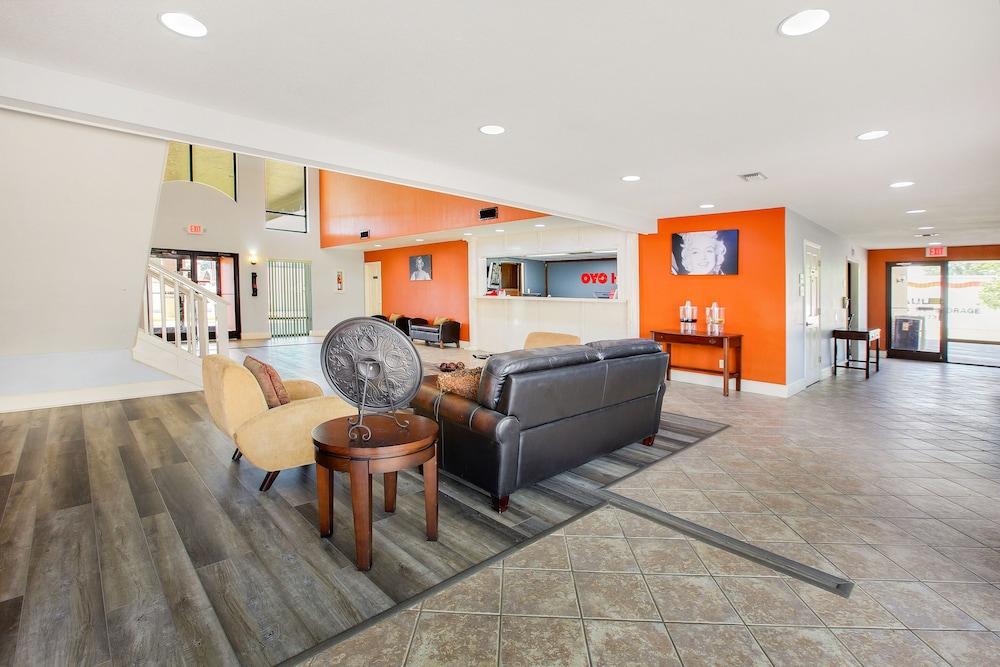 أو واي أو هوتل تيكساركانا ترينيتي إيه آر هوي I-30 الردهة