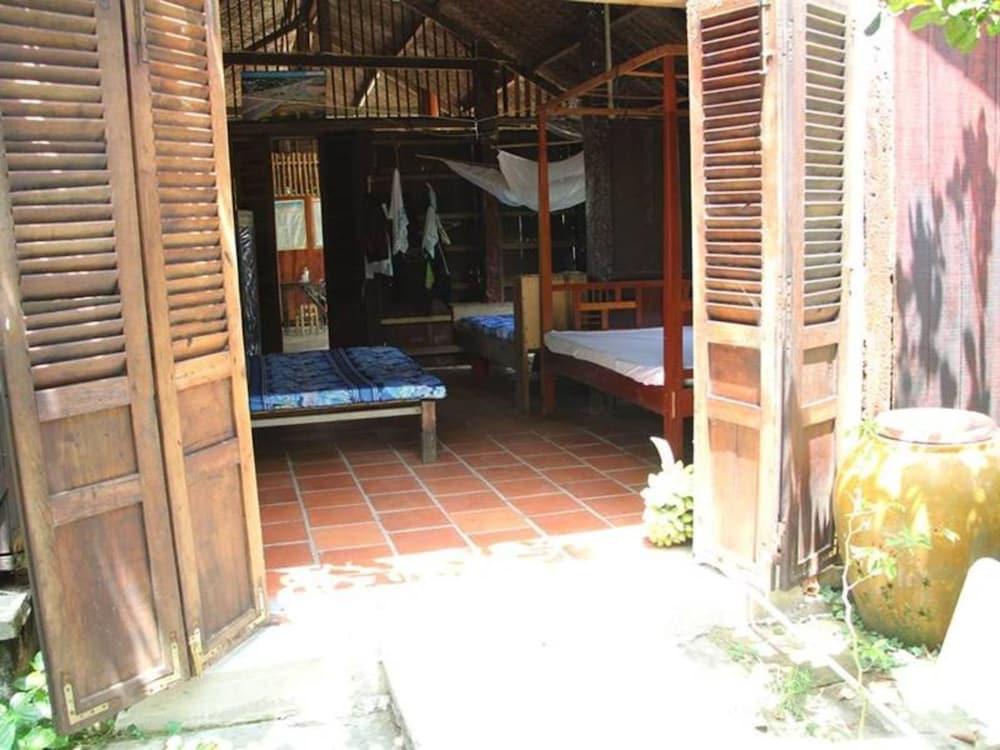 Peaceful Homestay in the Middle of Fruit Garden - Room With Four Double Beds