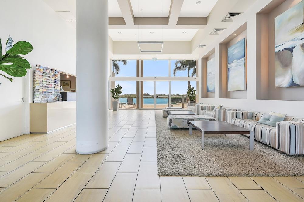 The Duporth Riverside Lobby