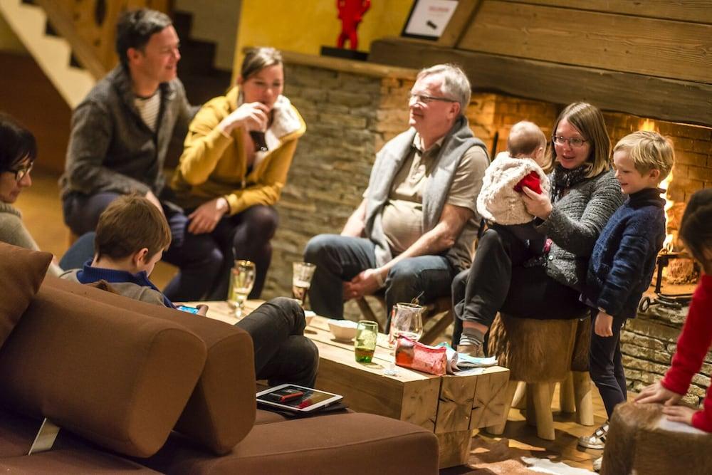 ليه بالكون دو مونت بلانك منطقة الانتظار في الردهة