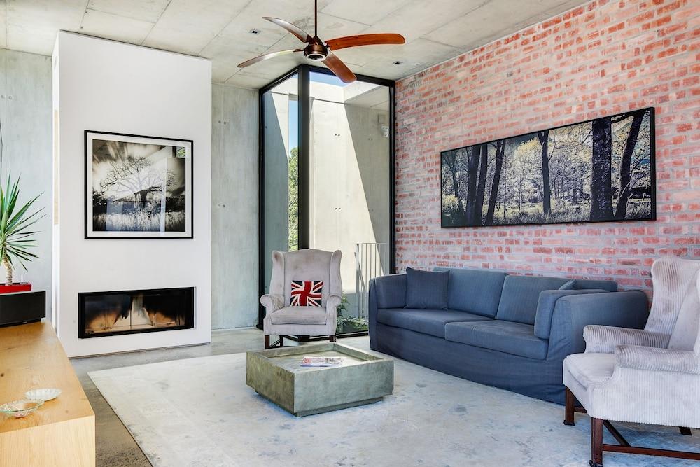 أبر جرين بوينت روس فيلا أخرى