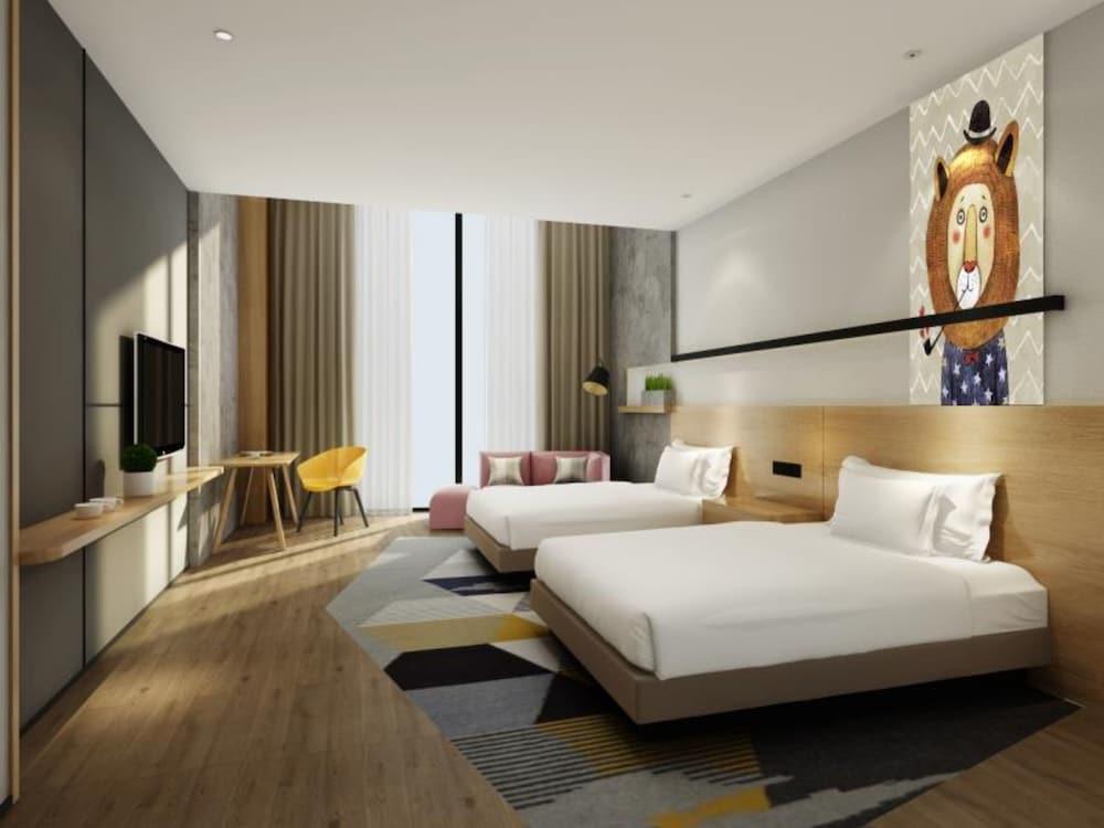 Q-Box Hotel Shanghai Nanqiao Room