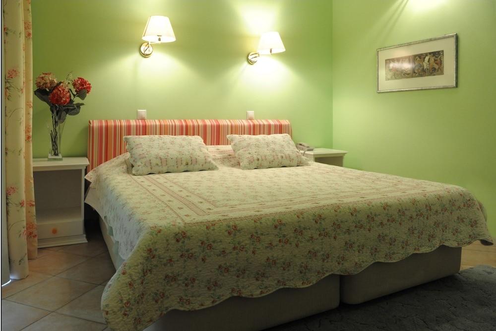 باربارا ميوزيم هوتل