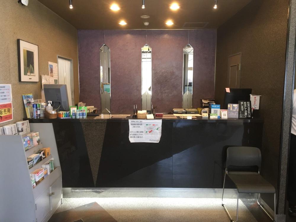 تابيست أنيكس هوتل تيتورا هاكوديت جوريو كاكو الردهة