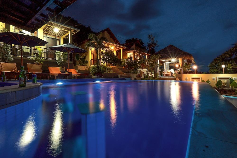 Nipah Pool Villas & Restaurant Outdoor Pool