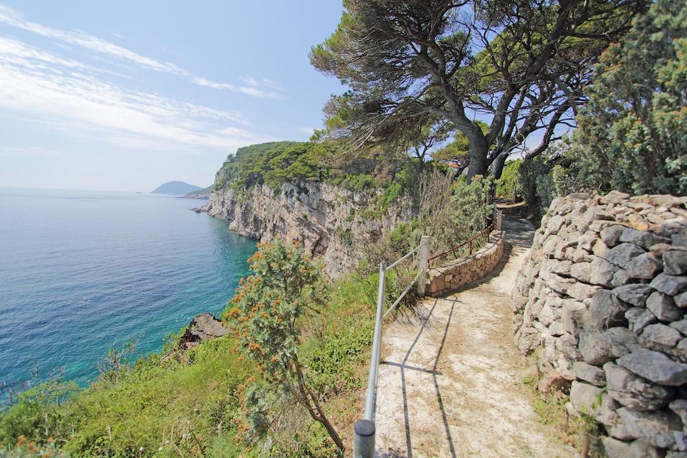 كالاموتا بيتش هاوس المنطقة الخارجية