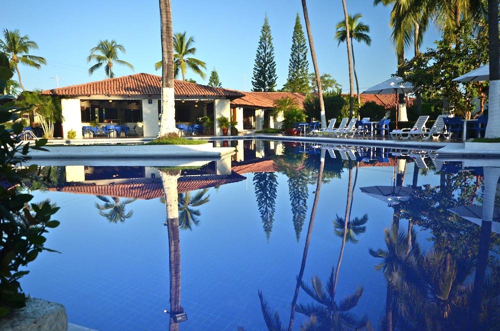 كابو بلانكو هوتل آند مارينا حمام سباحة مكشوف