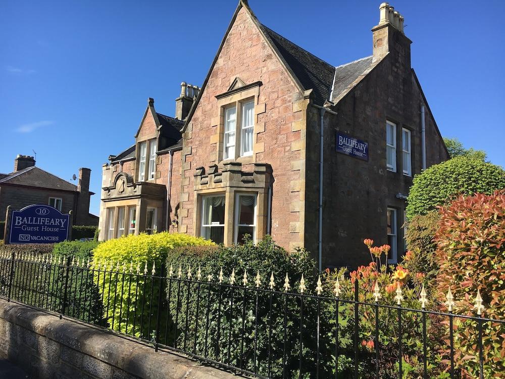 بالافيري غيست هاوس