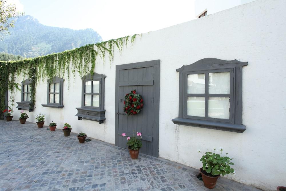 روك مانالي (إ ئونيت أوف فيفان هوسبيتاليتي آند ريكرييشن) المنطقة الخارجية