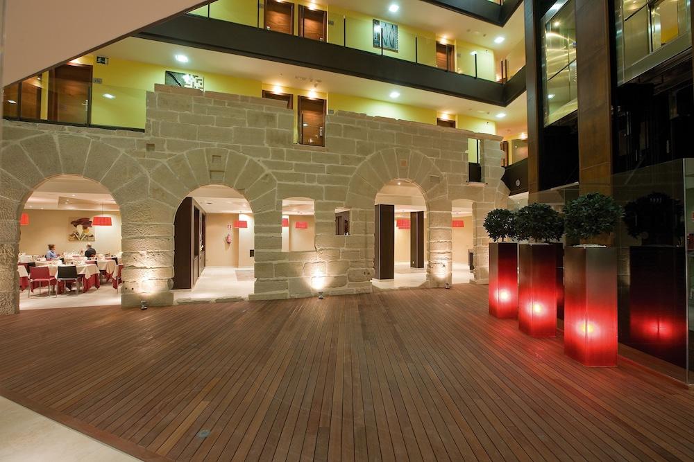 إف آند جي لوجرونو هوتل تفاصيل الفندق من الداخل