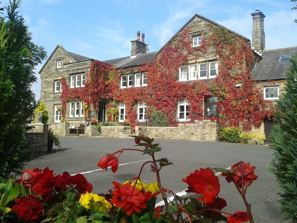 فيراري إس كانتري هاوس هوتل