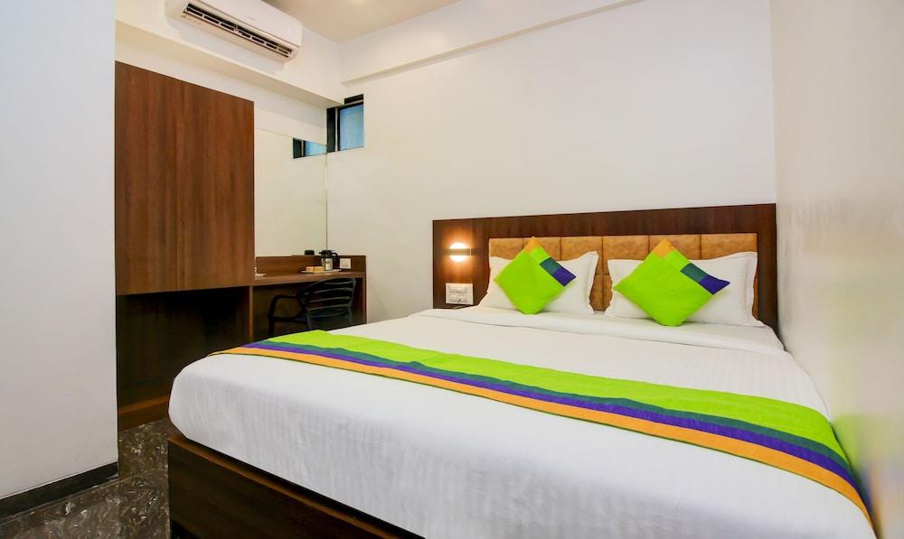 Treebo Arvind Residency Room