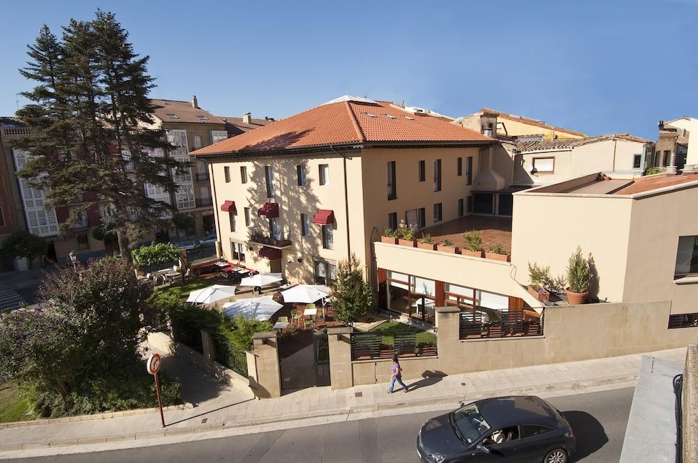 Hotel Arrope Exterior