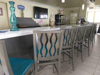 هوليداي إن كوربس كرستي-نورث بادري أيلاند أخرى