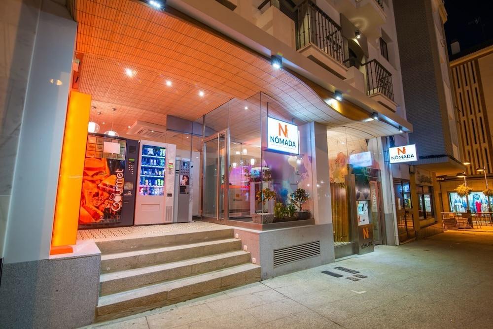 هوتل نومادا