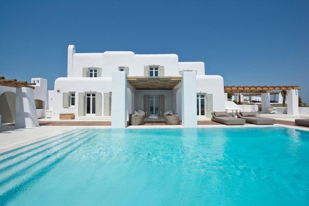 فيلا زيركون وذ برايفت بول باي دايلز فيلاس غرفة