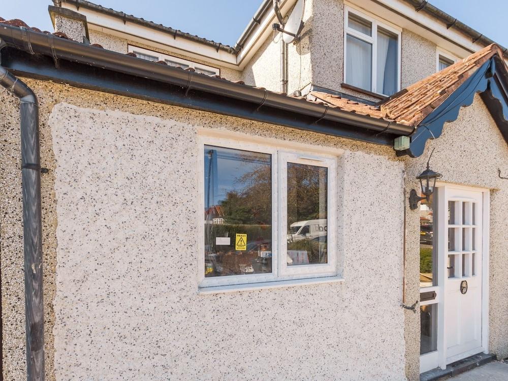 Simplistic Apartment in Croydon near Wandle Park